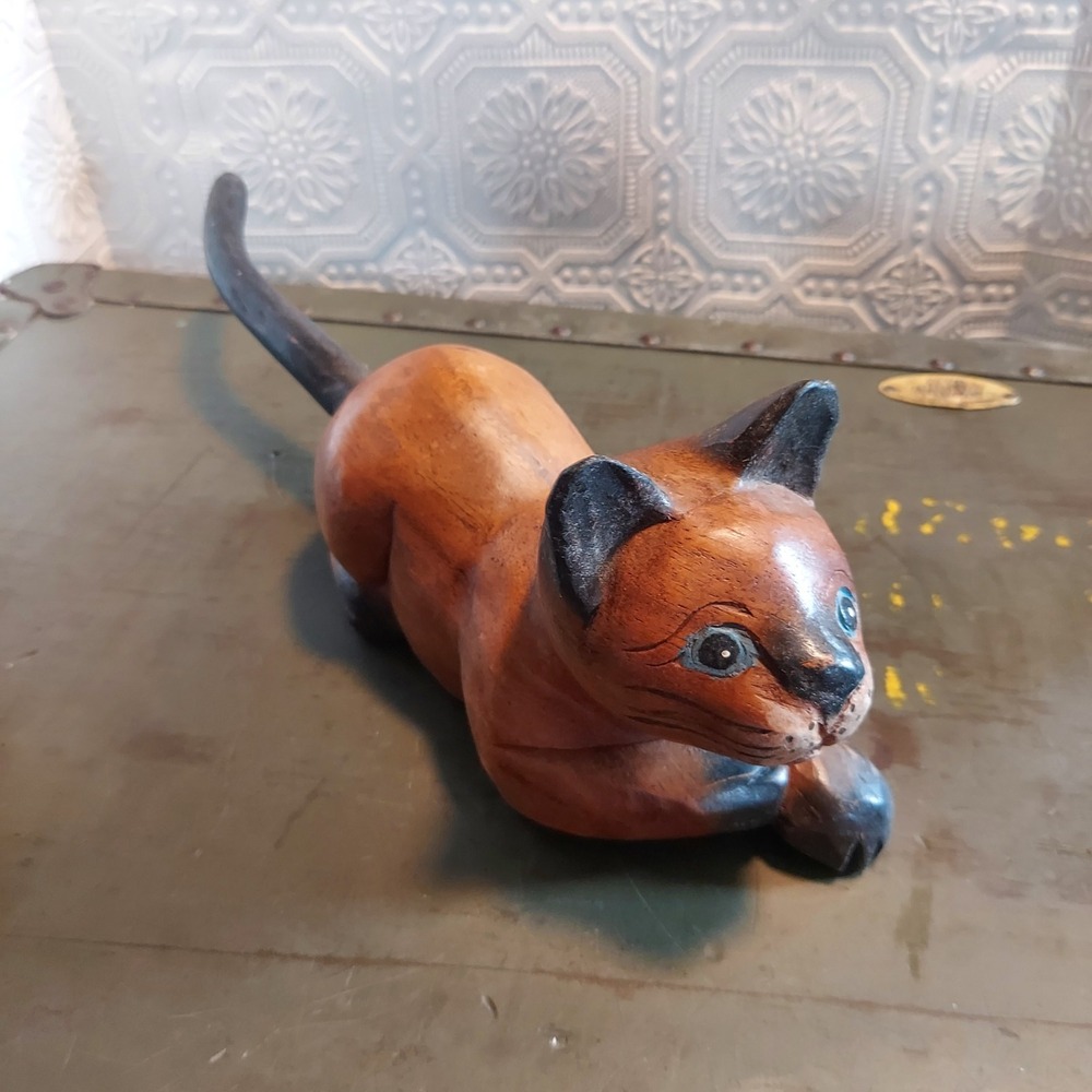Vintage Hand Carved Wood Siamese Cat Figurine Long Tail Blue Eyes 14 Inch